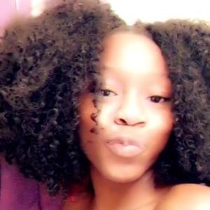 Meet your Posher, Alexis marie